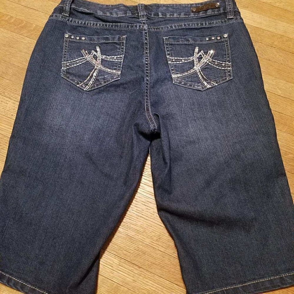 Royalty by ymi,  jean shorts. No tag, waist 35"
